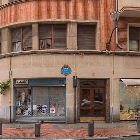 Encanto Y Confort En Calle Epalza - Tu Familia En El Corazon De Bilbao Exterior photo